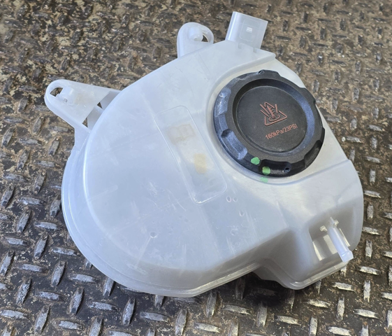 Бачок розширювальний 5WA121407F VAG