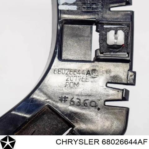 Кронштейн бампера заднього, правий 68026644AF CHRYSLER