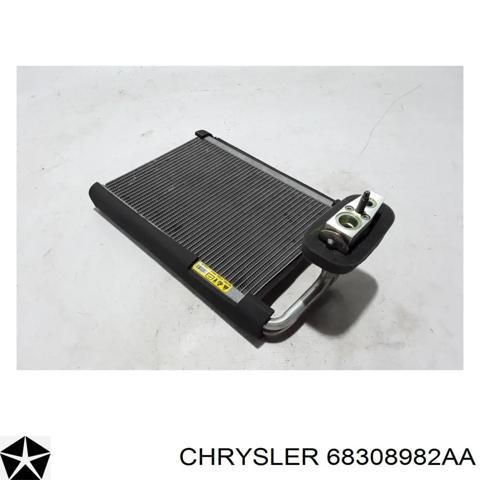 Охолоджувач повітря 68308982AA CHRYSLER