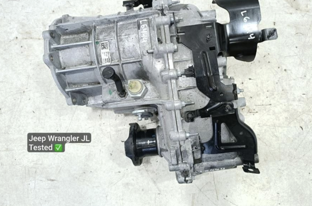 Коробка роздавальна в зборі 68395037AC CHRYSLER