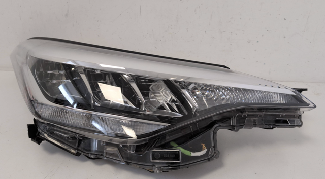 Фара правая 81110F4180 TOYOTA