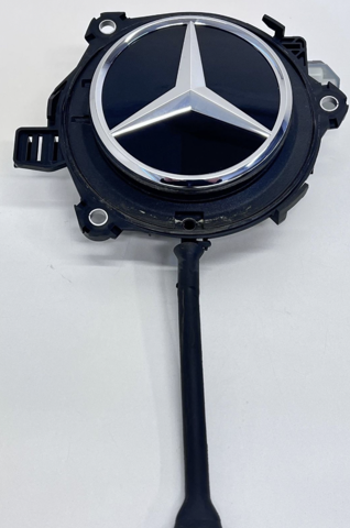Емблема кришки багажника, фірменнийзначок A09981085009040 MERCEDES