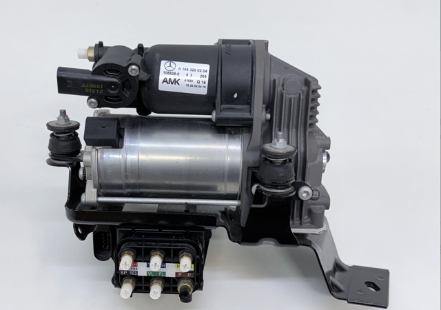Компресор пневмоподвески A1663200204 MERCEDES
