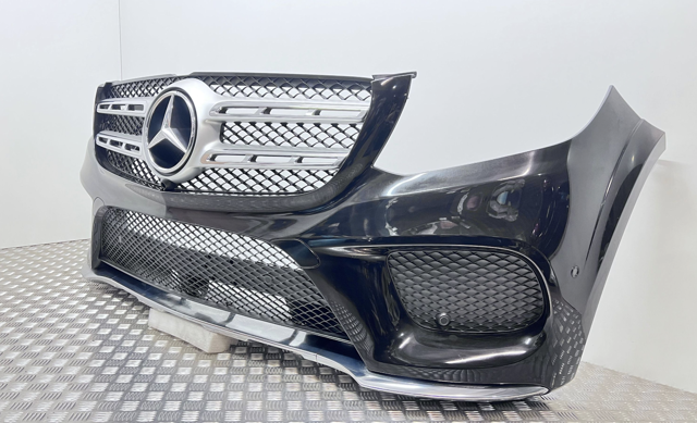 Бампер на авто A1668851900 MERCEDES