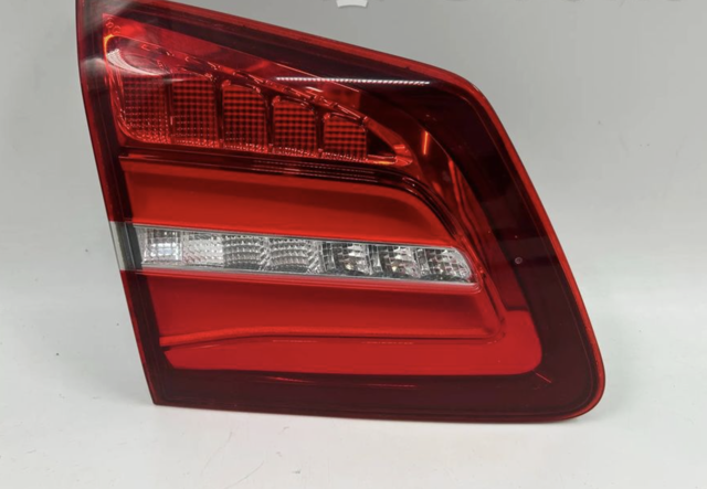 Стоп задній A1669060902 MERCEDES