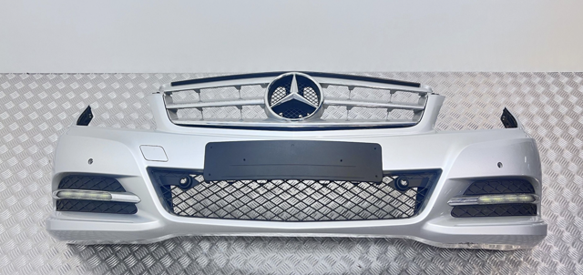 Бампер на авто A2048805547 MERCEDES