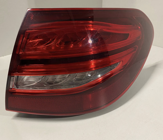 Задні ліхтарі A2059060303 MERCEDES