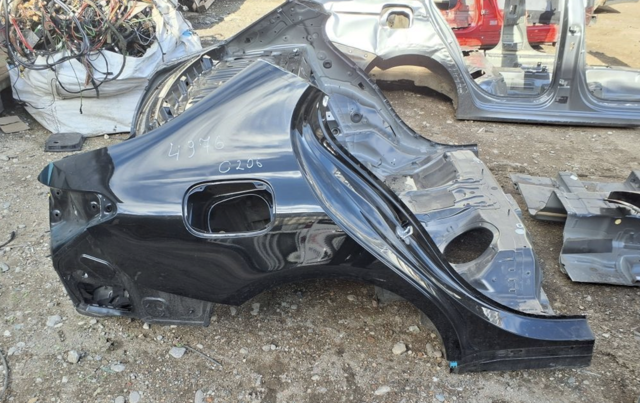 Крило праве заднє A2066308401 MERCEDES