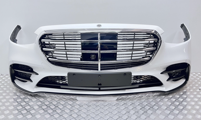 Захисна решітка радіатора A22388041009040 MERCEDES