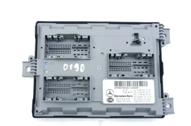 Блок керування сигналами SAM A2979000709 MERCEDES