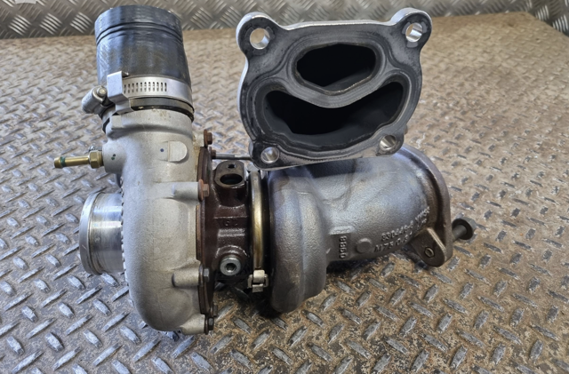 Турбокомпресор FR3E9G438CF FORD