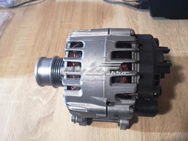 Авто генератор 04E903015D VAG