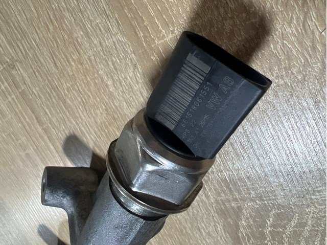 Датчик тиску палива 04L906054 VAG