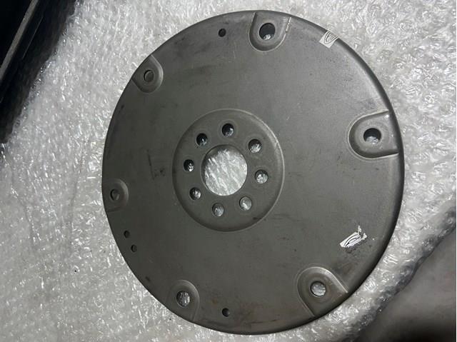 Маховик із зубчастим ободом в зборі 06J105327B VAG