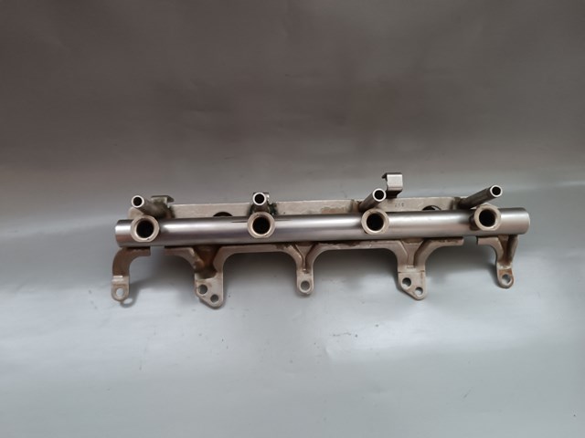 Розподільник палива 06J198510A VAG