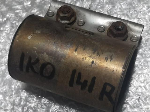 З'єднувач вихлопної передній 1K0253141R VAG