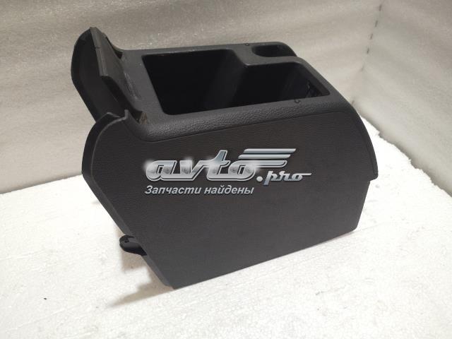 Консоль центральна панелі керування 1K0863323R82V VAG
