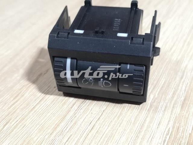 Кнопка коректора фар 1Z0941333 VAG