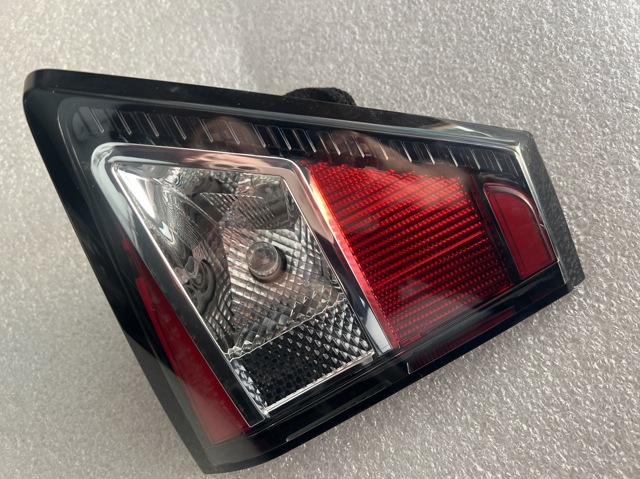 Ліхтар задній лівий, внутрішній 2290288 FORD