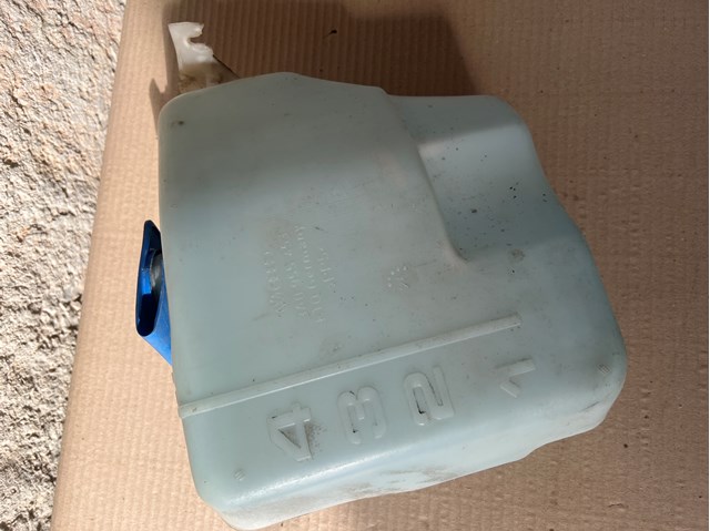 Бачок омивача скла 3A0955453B VAG