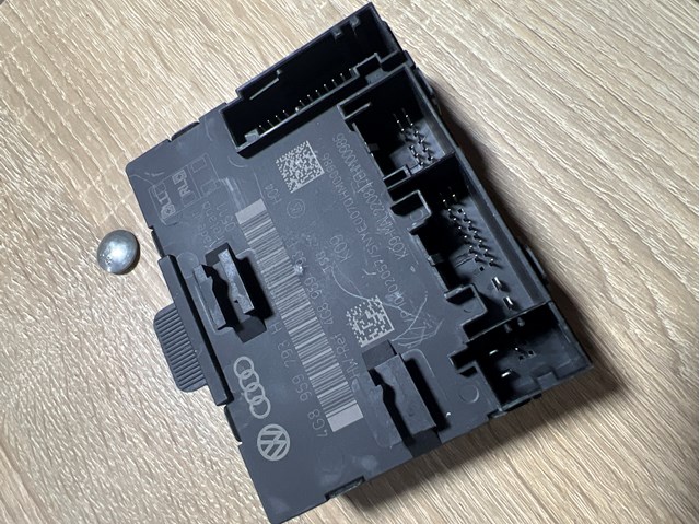Блок комфорту передніх дверей 4G8959793H VAG