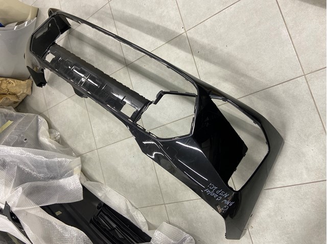 Бампер на авто 51115A69619 BMW