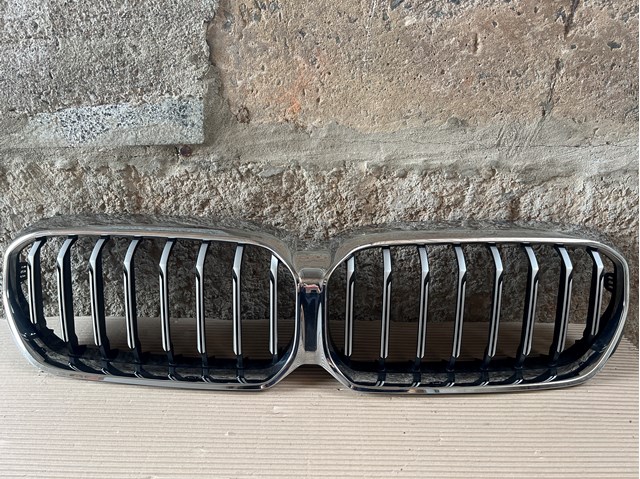 Облицювання радіатора 51129852283 BMW