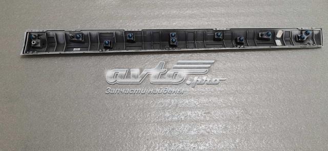 Молдинг передніх лівих дверей 51137352091 BMW