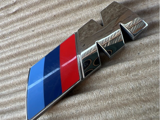 Фірмовий значок капота 51148094237 BMW