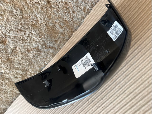 Накладка правого бокового дзеркала 51168496624 BMW