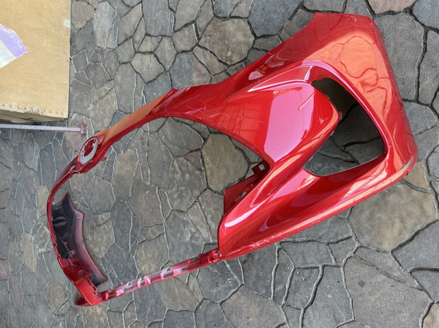 Бампер на авто 521190U946 TOYOTA