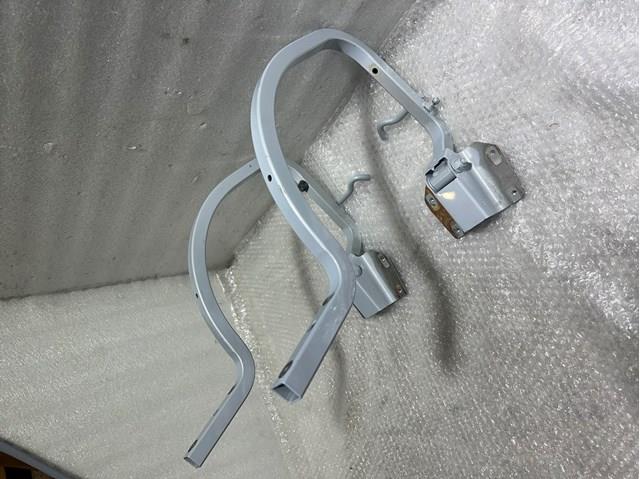Завіса кришки багажника 5C6827301E VAG