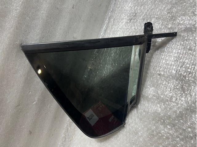 Кватирка двері трикутник, задня, права 5C6845214 VAG