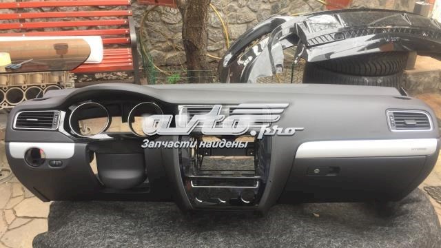 Панель приладів торпеди 5C7857002C6T6 VAG