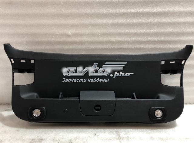 Пластик п'ятих дверей 5G9867605A82V VAG