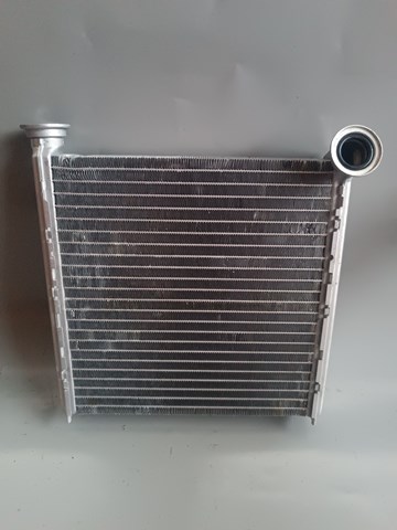 Радіатор обігрівача Ауді Ку 3