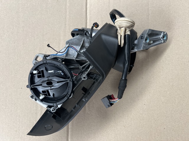 Дзеркало заднього виду, ліве 5TB8575079B9 VAG