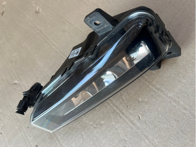 Протитуманка права 63177471082 BMW