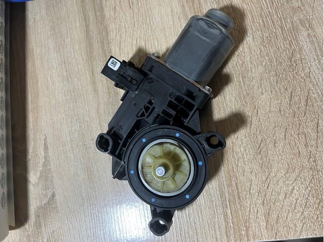Привід ліфта передній 6R0959811T VAG