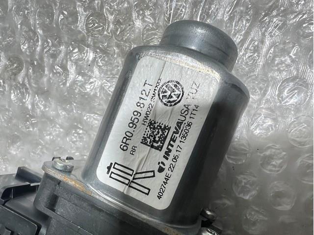 Двигун склопідіймача двері передньої, правої 6R0959812T VAG