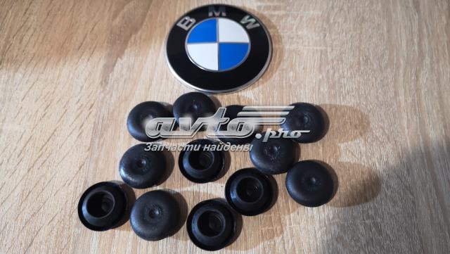 Заглушка кузова (підлоги) 7147140850 BMW