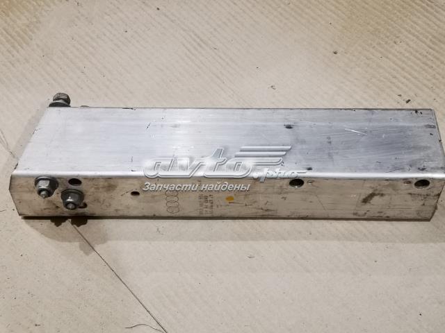 Кронштейн підсилювача заднього бампера 8K0807331B VAG