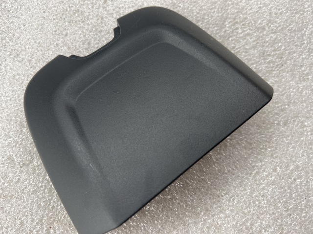 Накладка (кришка) кронштейна дзеркала салону 8W68575194PK VAG