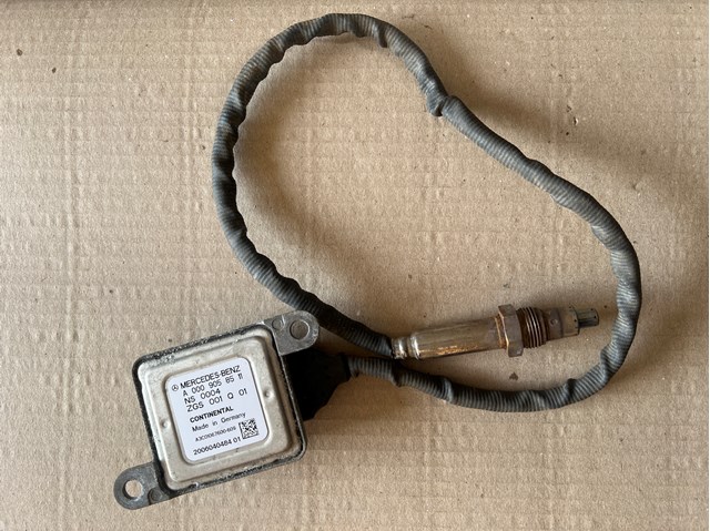 Датчик оксидів азоту NOX, задній A0009058511 MERCEDES