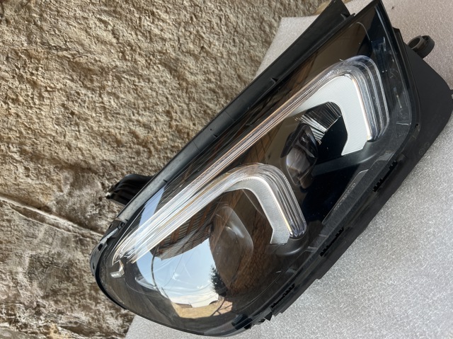 Фара правая A1679064204 MERCEDES