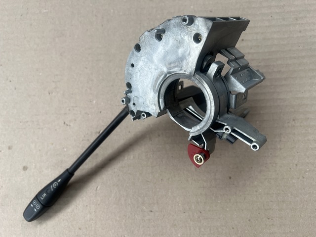 Перемикач керування круїз контролем A1715402445 MERCEDES