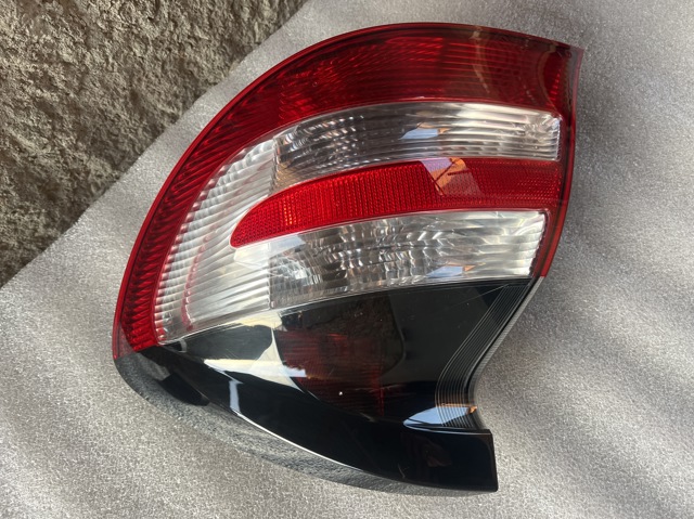Задній правий стоп A2038202664 MERCEDES