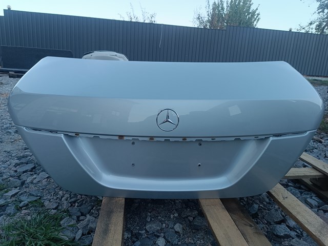 Кришка багажника кузова A2217500275 MERCEDES