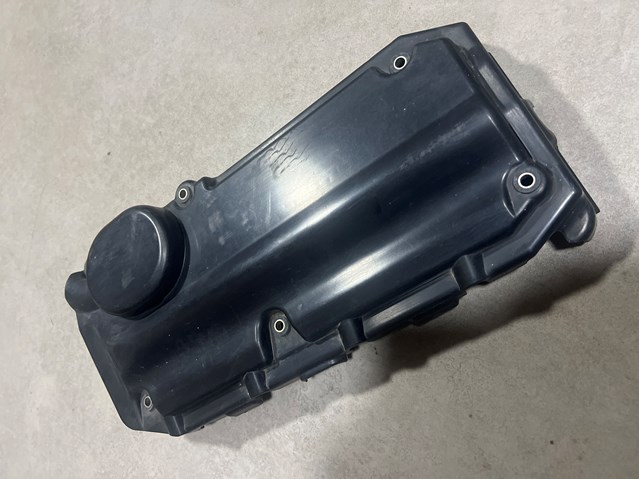 Кришка двигуна декоративна A6460160224 MERCEDES