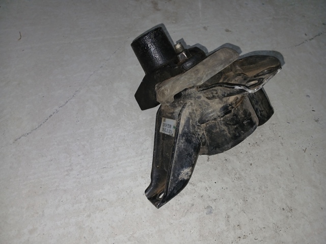 Права опора двигуна 21810C5200 HYUNDAI
